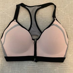 Victoria Sport bra 32d